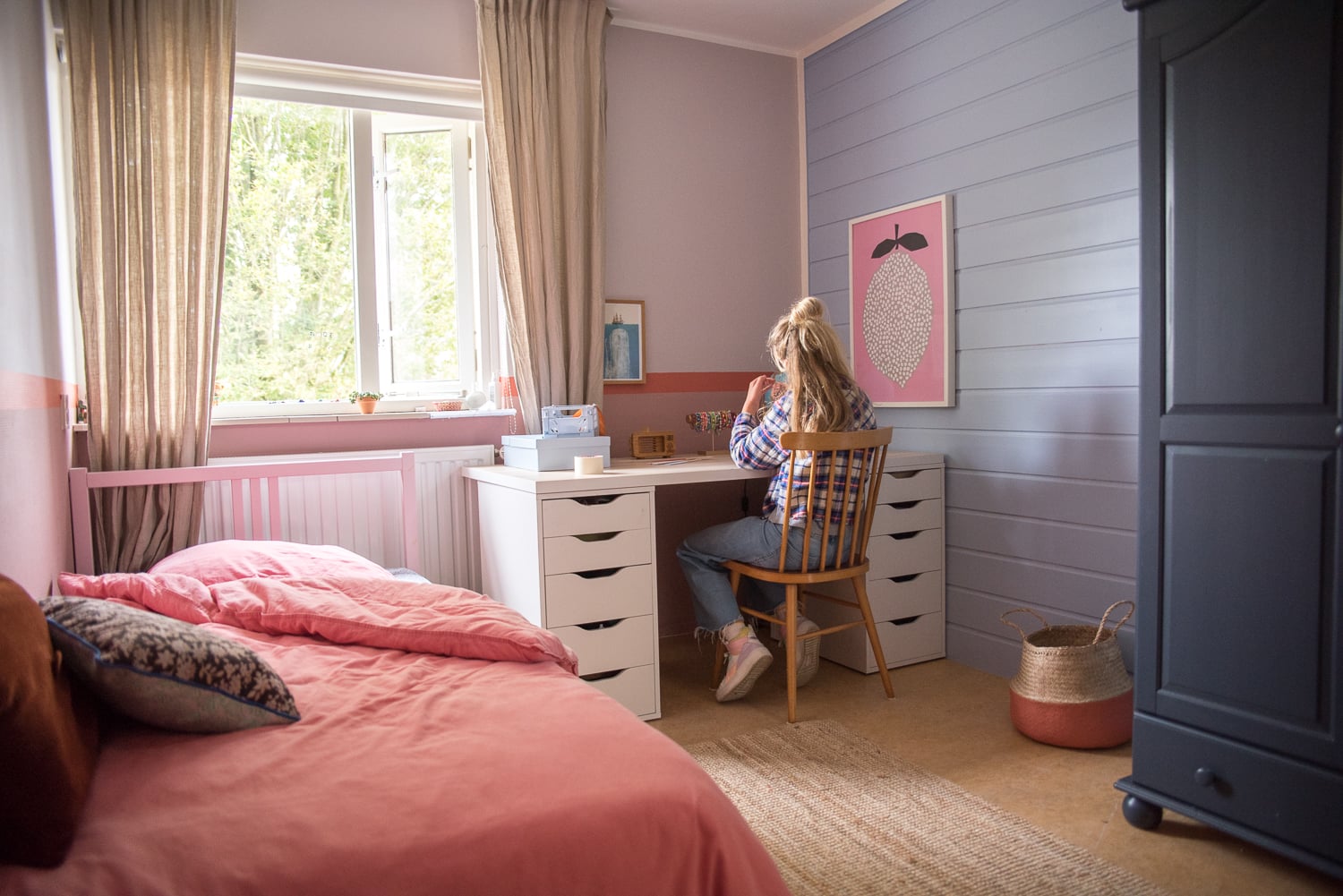 Een kleurrijke tienerkamer met Bright Skies™